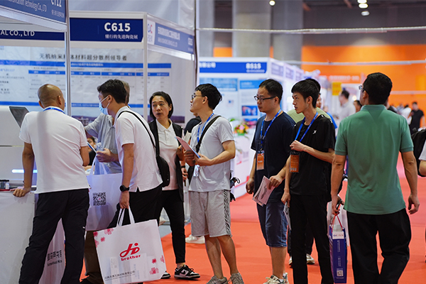 展會現(xiàn)場 /cxyq/20240614151931-FnHLpUxXKE3iT0osIUcdib6hcQVr.jpg